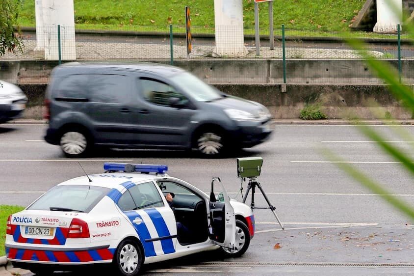 Saiba onde vão estar os radares da PSP em dezembro e evite surpresas