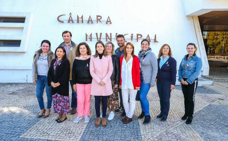 Albufeira promove ação de sensibilização para o cancro da mama Postal