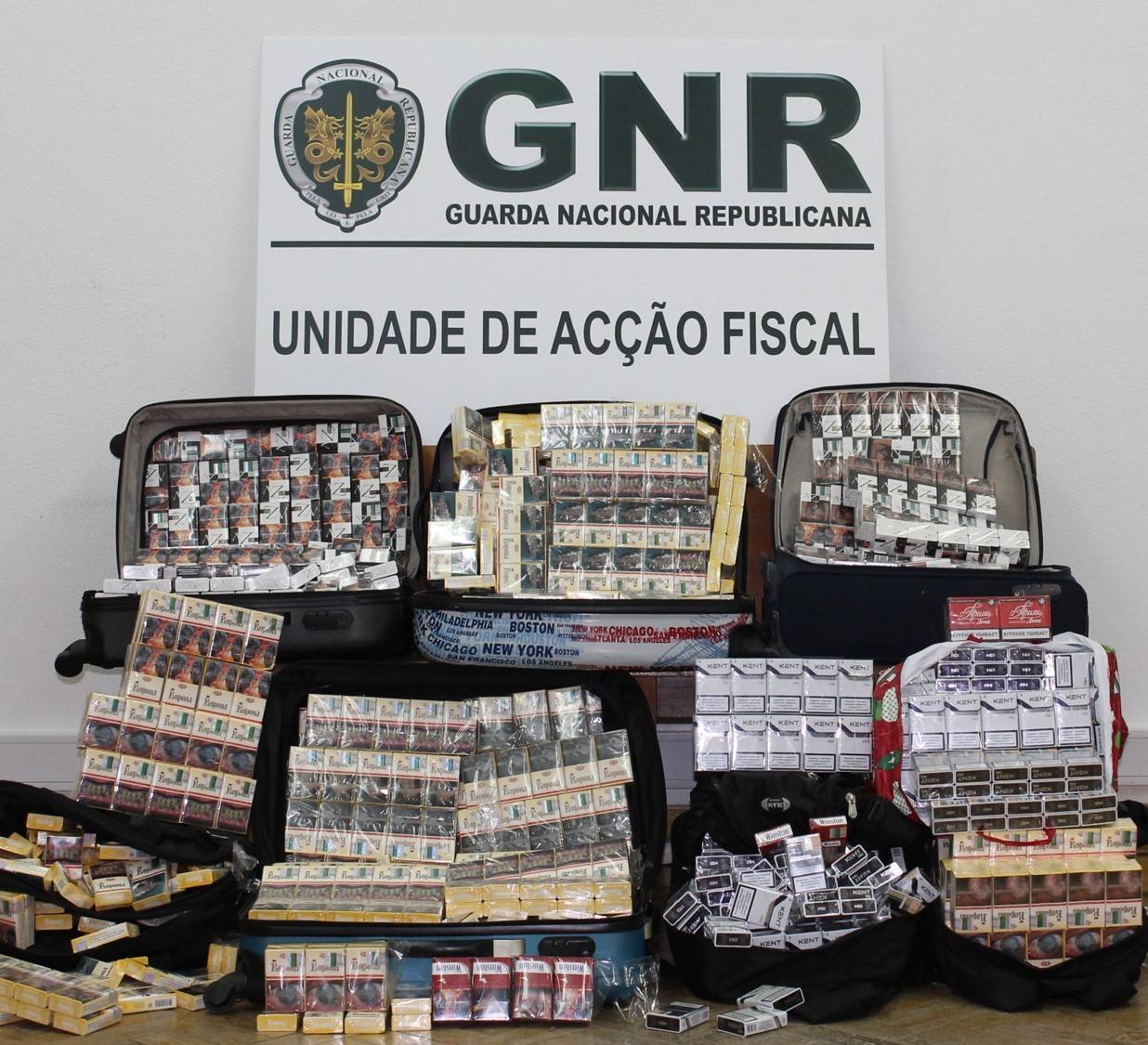 Gnr Apreende Mil Cigarros Em Castro Marim Postal Do Algarve