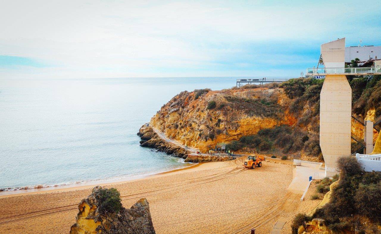 Município de Albufeira promove obras de requalificação do passeio