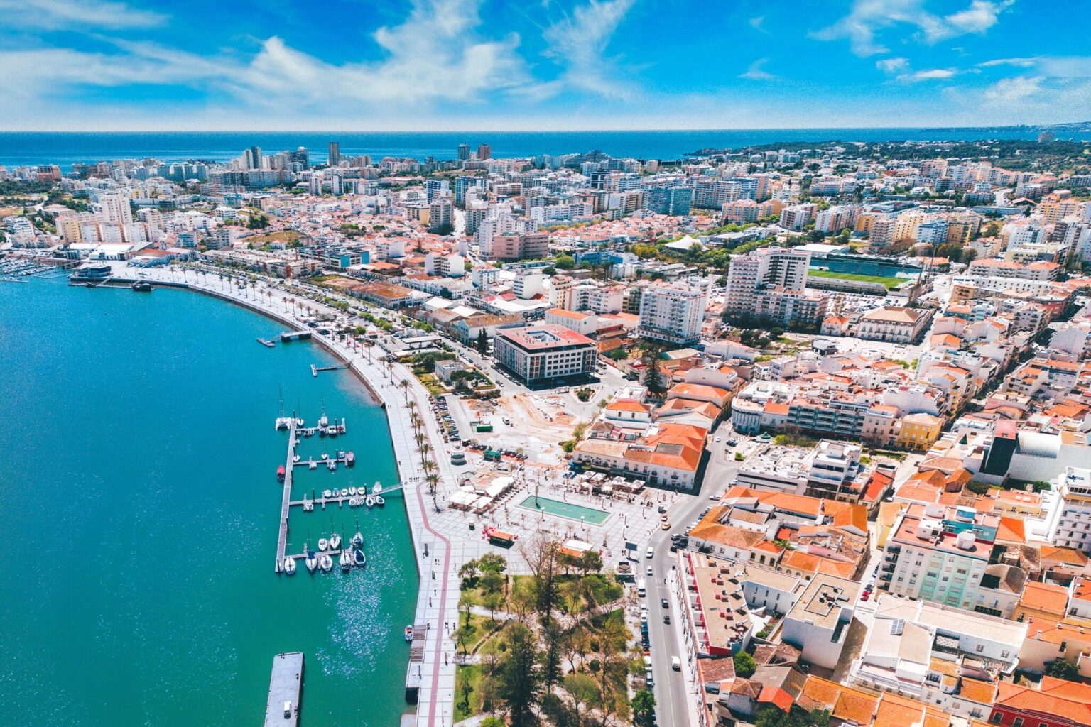 Esta Cidade Do Algarve Tem Praia E Est Entre As Cidades Mais