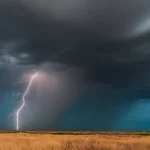 Faro, Beja e Madeira sob aviso amarelo devido à chuva e possíveis trovoadas