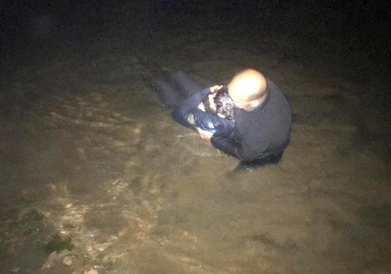 Homem em risco de afogamento resgatado do rio Arade em Portimão