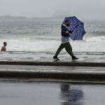 Algarve em aviso laranja: vento forte e chuva intensa em Faro e Beja