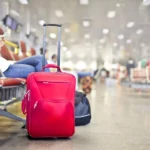 Quer começar a viajar mais? Veja como poupar em 4 passos simples