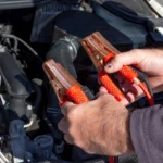 Saiba o que acontece no caso da bateria do carro morrer durante a condução