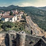 Beleza medieval: Conheça os 9 castelos mais bonitos do país