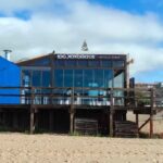 Há um novo bar de praia em Monte Gordo que vende tapas a 1€
