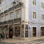 Conhece a livraria mais antiga do mundo segundo o Guinness? Fica em Portugal
