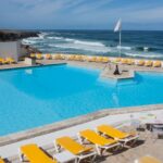 Conheça esta piscina oceânica portuguesa com vista para o mar