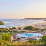 Este hotel do Algarve tem uma creche para bebés e é o melhor do mundo para famílias