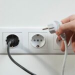 Descubra o eletrodoméstico que mais gasta eletricidade em casa mesmo estando desligado