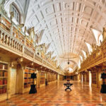 A Biblioteca do Palácio Nacional de Mafra: Uma das bibliotecas mais importantes da Europa