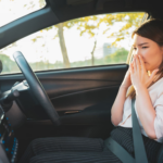 Este é o truque caseiro que vai deixar o seu carro a cheirar como novo