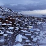 Conheça a cidade mais alta do mundo que fica a mais de 5100m de altitude e onde se vive quase sem oxigénio