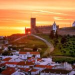 Este castelo tem uma forma raríssima em todo o mundo e fica numa vila histórica portuguesa