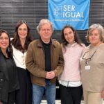 Concerto solidário com António Manuel Ribeiro enche Biblioteca Álvaro de Campos em Tavira