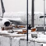 Neve ‘congela’ aeroportos do Reino Unido e Alemanha