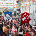 Desfiles e carros alegóricos trazem a magia dos filmes de animação ao Carnaval de Quarteira