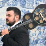 Fernando Dalcin celebra 100 anos da guitarra tenor brasileira na República 14 em Olhão