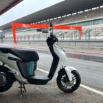 Autódromo do Algarve acelera rumo à neutralidade carbónica com motos elétricas