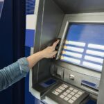 Existe um tipo de conta bancária à ordem em Portugal cuja manutenção custa apenas 5 euros por ano e ‘todos’ podem ter direito