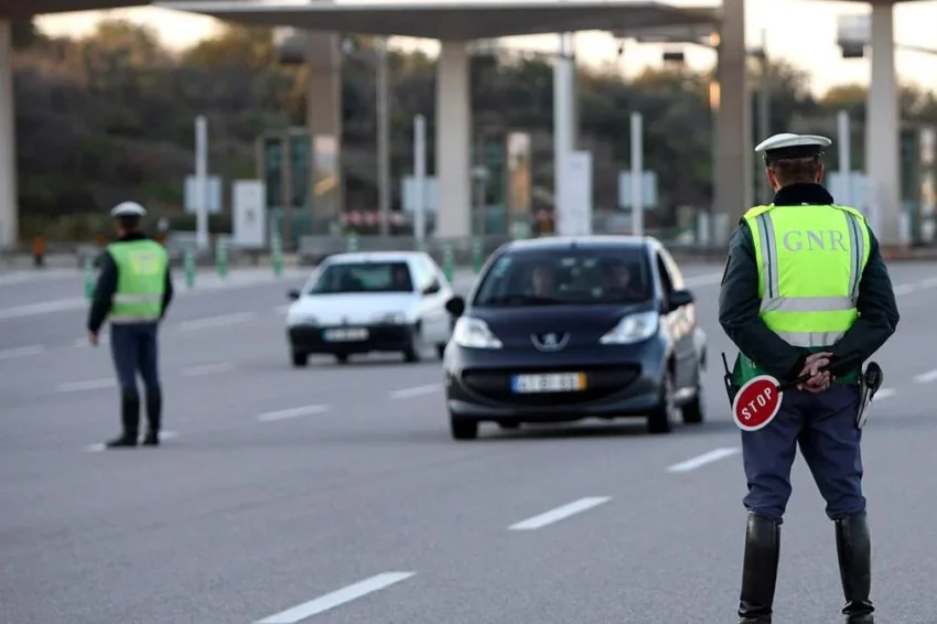 Fiscalização da GNR. Crédito: Lusa