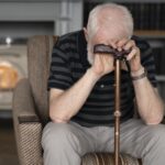 “É muito injusto”: reformado com 46 anos de descontos vê pensão cortada em 18% por se reformar aos 62