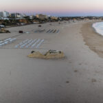 Praia da Rocha em alerta: rede de carteiristas furta dezenas de telemóveis e há mais de 50 queixas na PSP