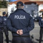 “Escândalo policial”: estrangeiros ‘condenam’ acusações de tortura que levaram à detenção de agentes da PSP nesta esquadra portuguesa