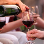 Atenção ao vinho que põe na mesa: ASAE apreende tinto e branco prontos a entrar no mercado e estas eram as irregularidades