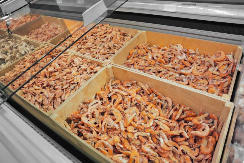 Caixas de camarão. Crédito: Freepik