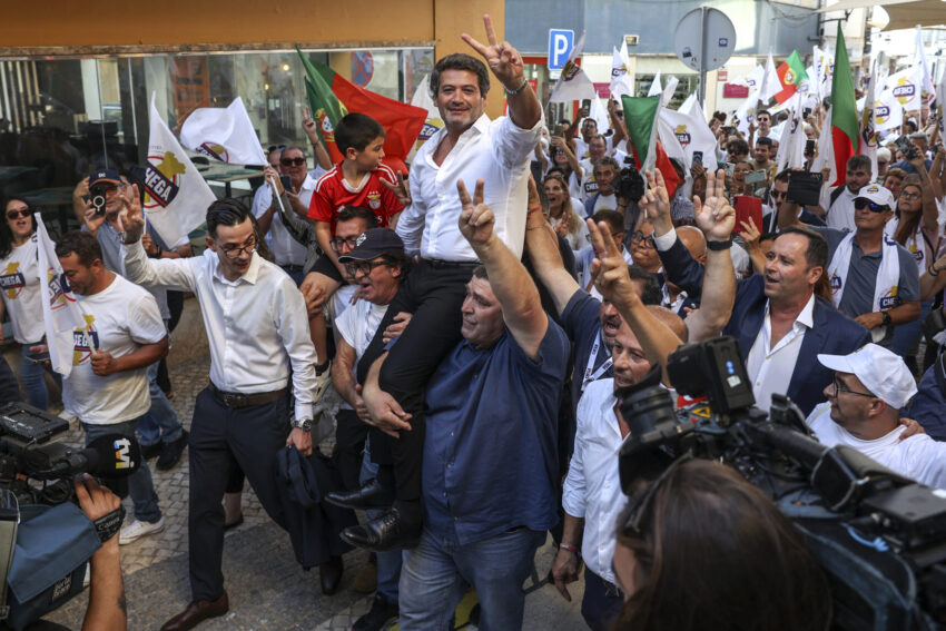 André Ventura em campanha. Crédito: Lusa