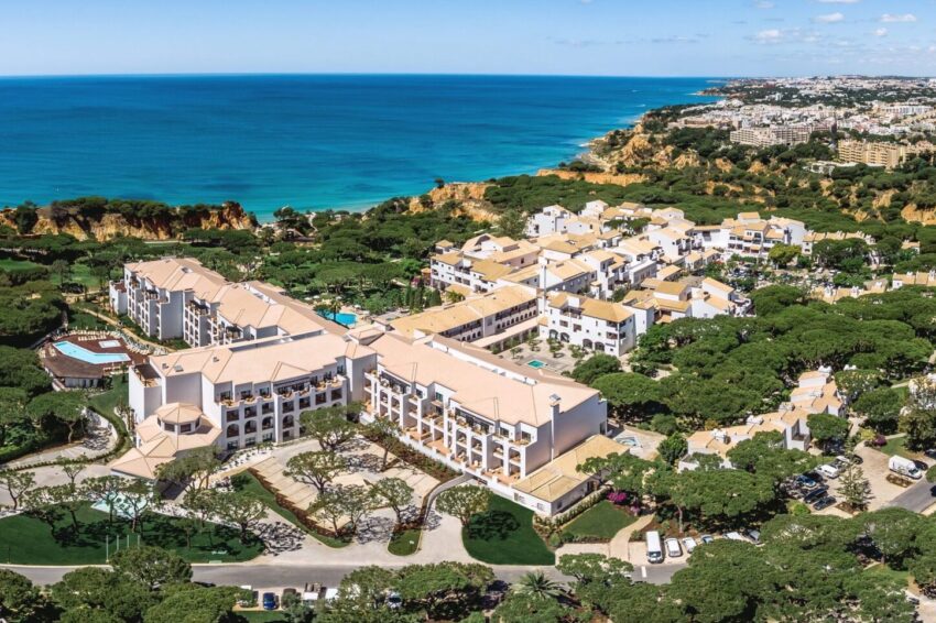 Pine Cliffs Resort.