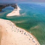 Alemães rendidos a este recanto do Algarve que fica no Sotavento e parece as Maldivas