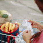 Há vantagens em pedir fatura com contribuinte que muitos ignoram: AT explica como pode pagar menos IRS