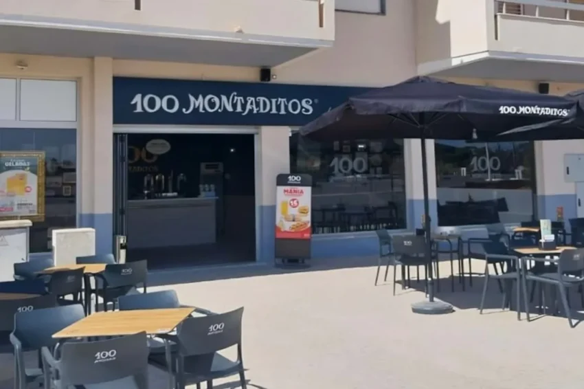 Entrada do 100 Montaditos de Quarteira, no Algarve.