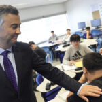 “Eu digo sempre a verdade”: Ministro da Educação responde às acusações sobre falhas nos exames digitais