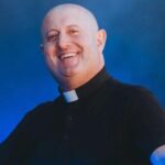 Conheça o padre português que ganhou destaque internacional noutra profissão (que não tem nada a ver com a Igreja)