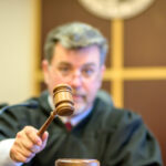 Banco que opera em Portugal obrigado a pagar 19.758,09€ a uma mulher após inundações na sua casa: tribunal não teve dúvidas