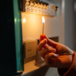 Vai haver cortes de luz prolongados em Portugal em mais de 100 zonas este domingo: estas são as localidades afetadas (Algarve incluído)