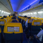 “Estou em êxtase”: mulher ganha 500.000€ após doar 2€ em voo da Ryanair e o dinheiro já entrou na conta