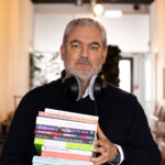 Dia Mundial do Livro: Audiolivro vs. livro físico – o fim de uma falsa dicotomia | Por Bruno Sambado