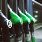 Saiba qual é o melhor dia da semana para abastecer e evitar pagar mais