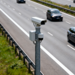 Espanha está a multar condutores que viajam sozinhos no carro: esta é a forma de ‘escapar’ aos novos radares