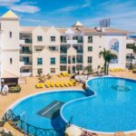 Neste hotel de 5 estrelas no Algarve a estadia custa menos de 100€ e as três refeições do dia ficam por ‘conta da casa’