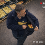 Lidl despede trabalhador por ‘roubar’ produtos do armazém escondidos no casaco: tribunal ‘confirmou’ decisão