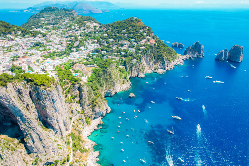 Ilha de Capri em Itália. Crédito: Freepik