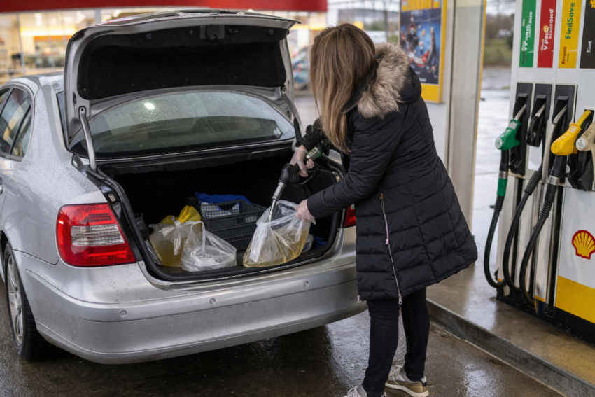Transporte inedequado de combustível. Crédito: Foto AI
