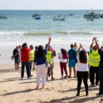 Cordão humano e marcha de pescadores contestam dessalinizadora em Albufeira